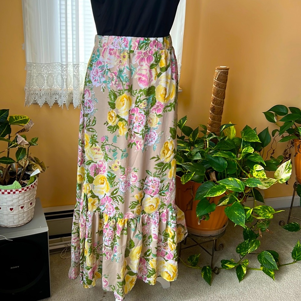 NWOT Long floral skirt in pastels - selling because I lost weight- never used